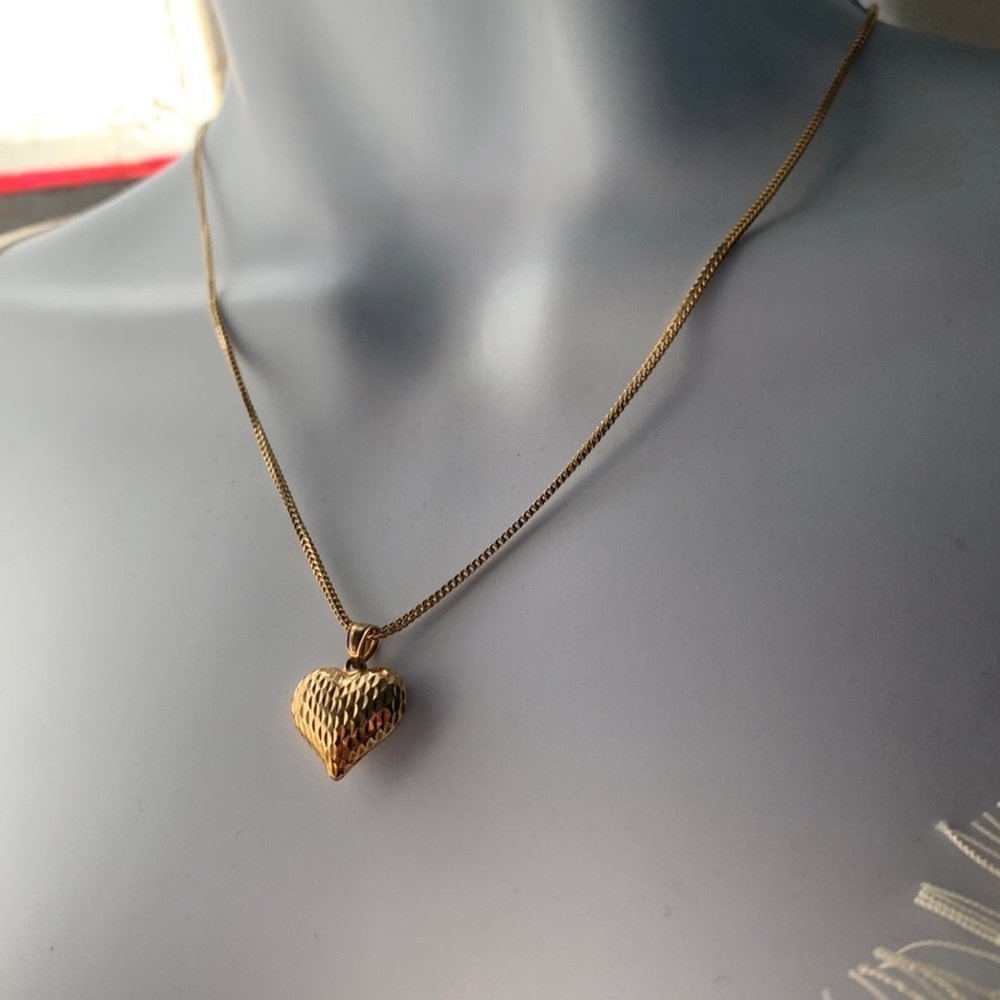 Gold Heart Pendant Necklace
